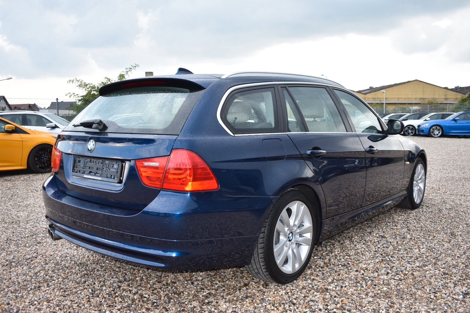 Fahrzeugabbildung BMW 325 d Touring Edition Exclusive