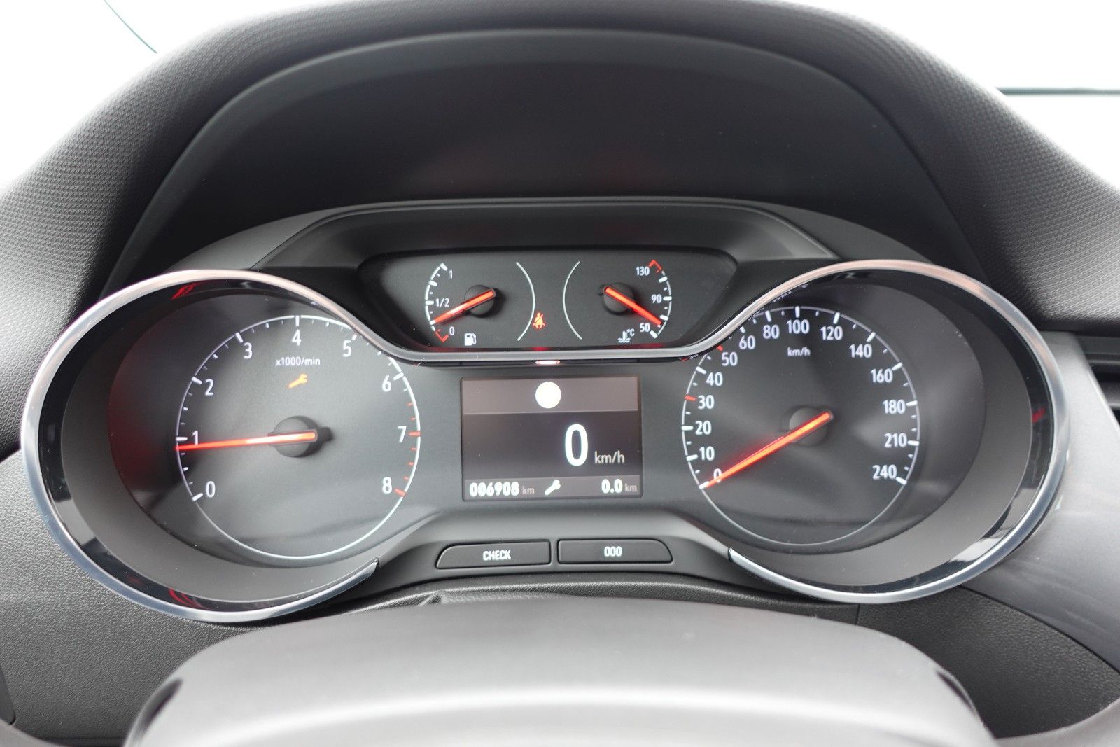 Fahrzeugabbildung Opel Crossland Elegance 1.2T,Navi,Kamera,Sitzhz,Allw.