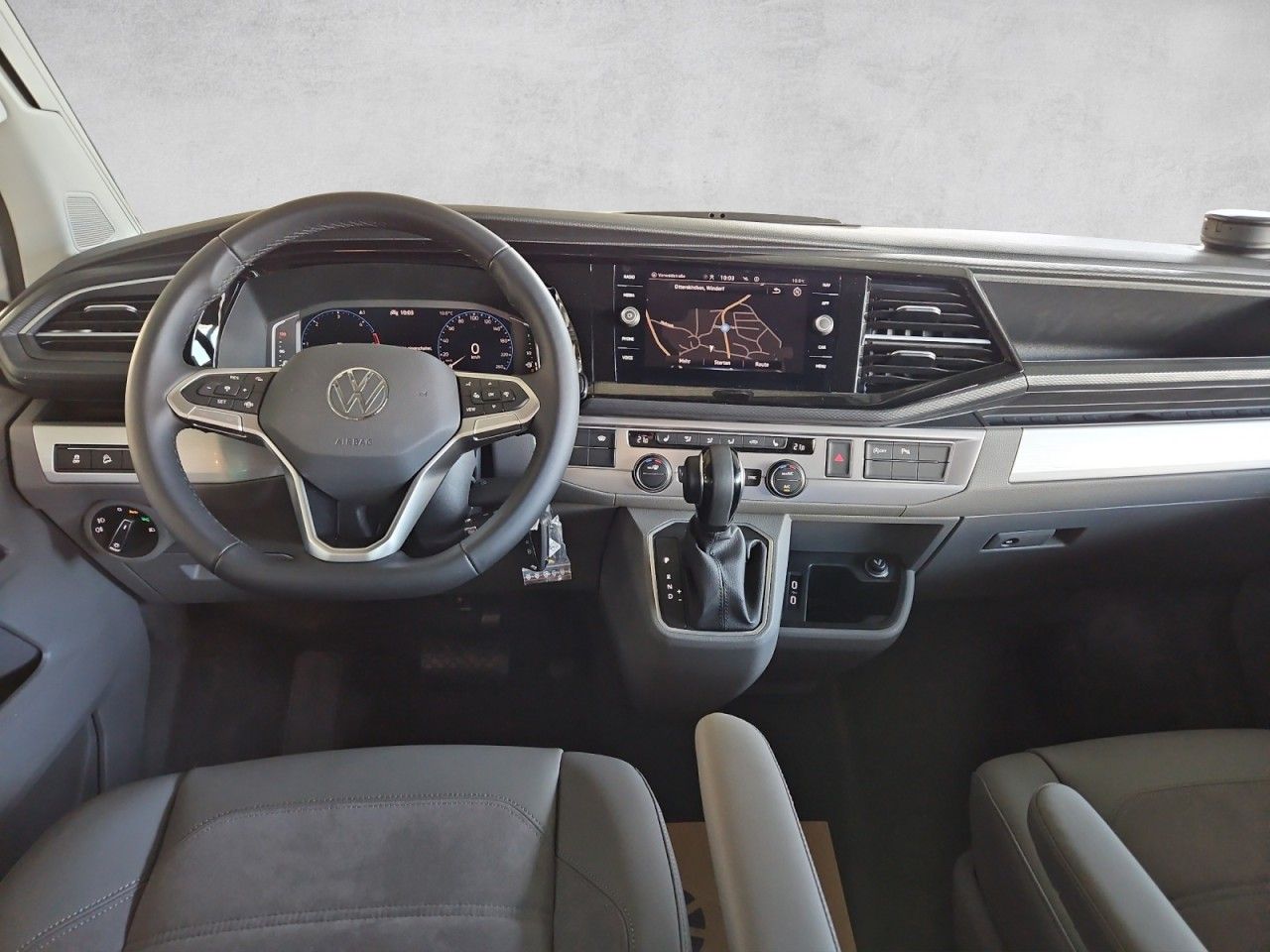Fahrzeugabbildung Volkswagen T6.1 California Ocean Edition TDI 4Motion AHK