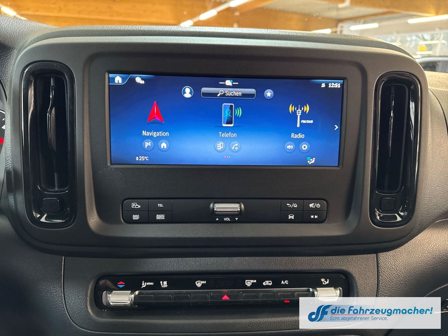 Fahrzeugabbildung Mercedes-Benz Vito Kasten 116 CDI RWD PRO lang Navi Apple CarP