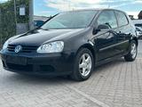 Volkswagen Golf V Lim. Trendline*TÜV NEU* - : bis 2500 €, TÜV