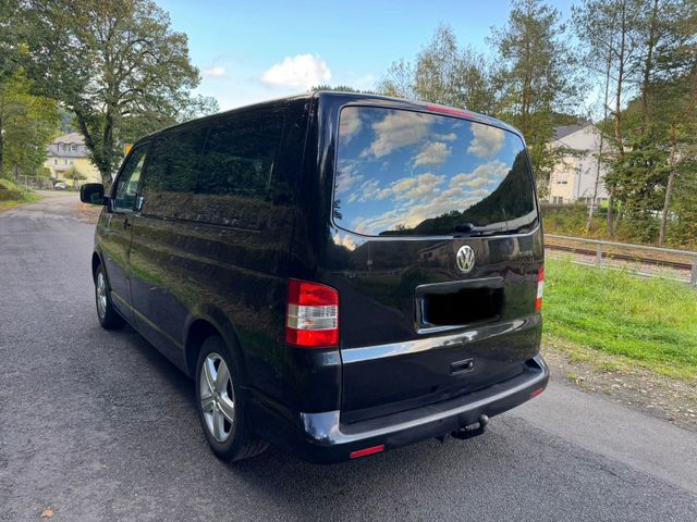 Volkswagen T5 2.5 TDI 8 sitze