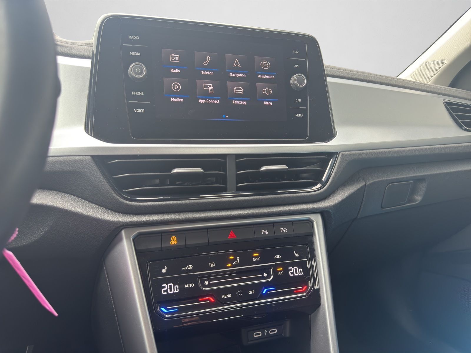 Volkswagen T-Roc - Bild 12