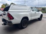 Toyota Hilux Extra Cab Duty 4x4/ - Toyota Hilux: Extra Cab