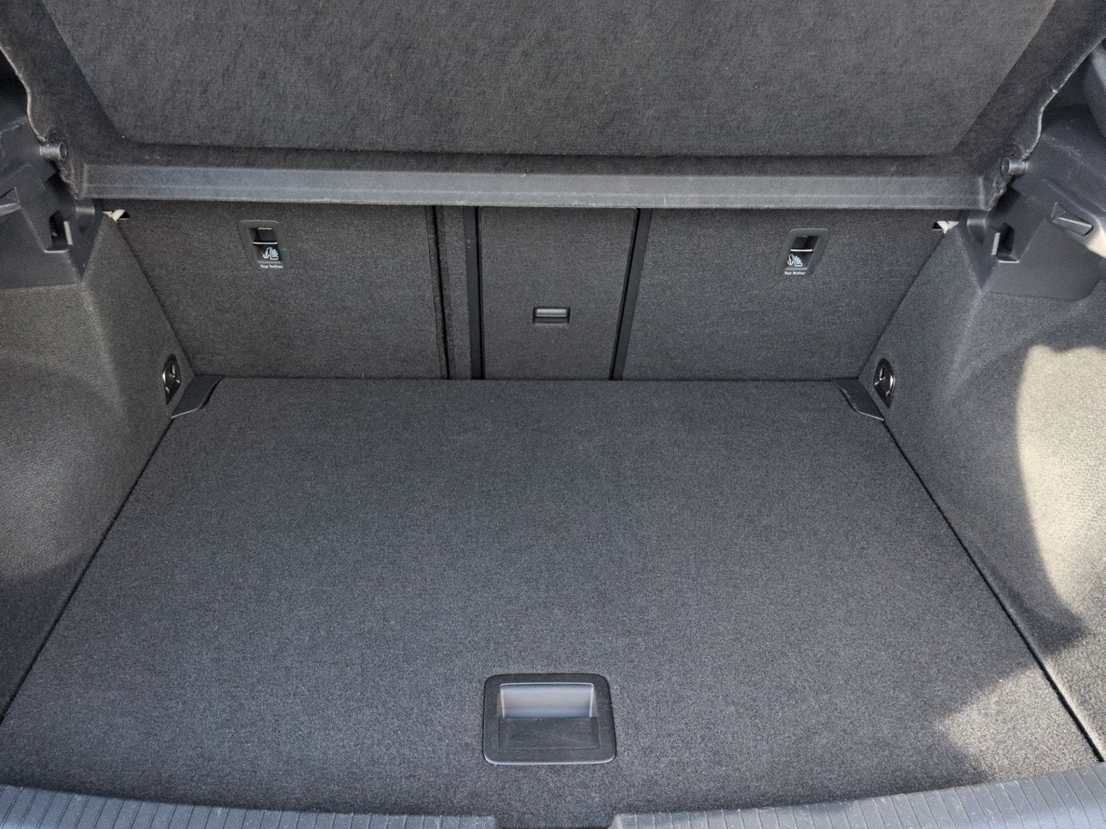 T-Roc 1.5 TSI DSG R Line NAVI+ACC+KAMERA+MATRIX