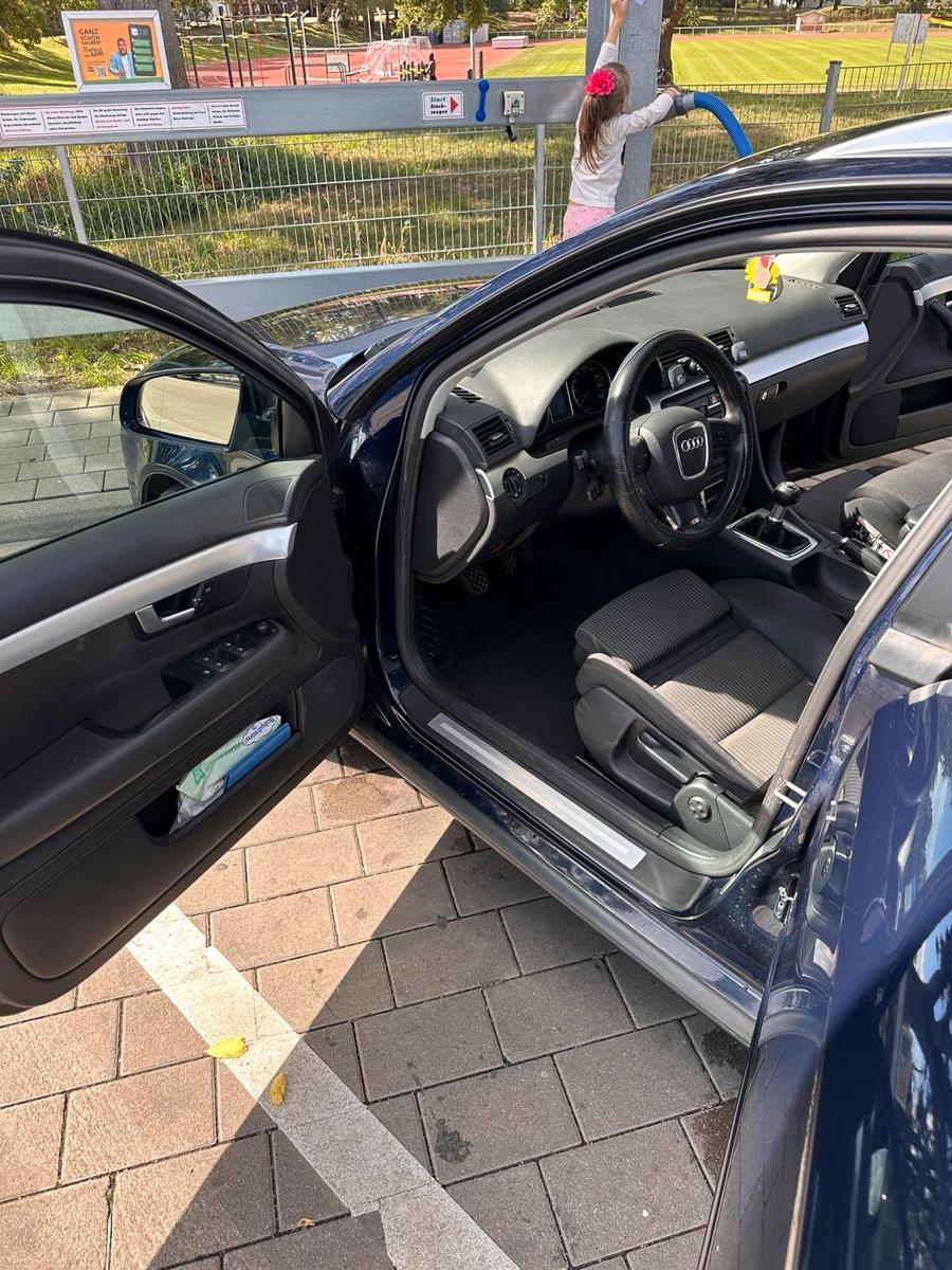 Audi A4 2006 — photo 10