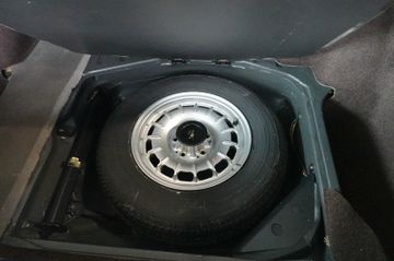 Fahrzeugabbildung Mercedes-Benz 280 SE