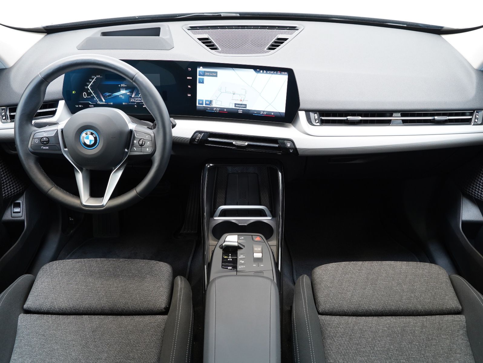 Fahrzeugabbildung BMW iX1 30 xDrive LED/ACC/HEAD-UP/KEYLESS/PANO/360°