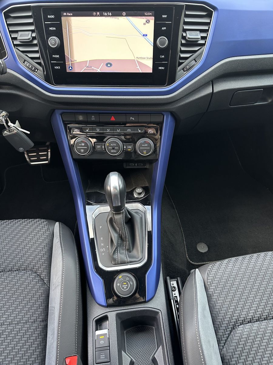 Fahrzeugabbildung Volkswagen T-Roc R 4Motion NAV+LED+KAMERA+AHK+SPORTABGAS+VC