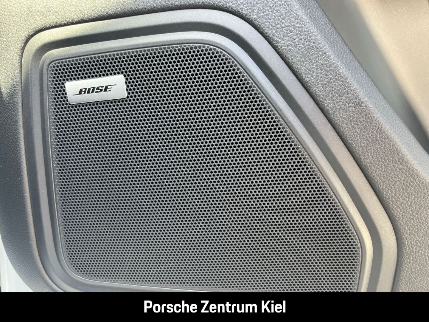 Porsche Macan GTS BOSE Sportabgasanlage Luftfederung LED foto 20