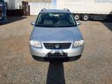 Volkswagen Touran 2.0 FSI Highline/AHK/7Sitzer/Tüv Neu - Volkswagen Touran aus 2005: Highline