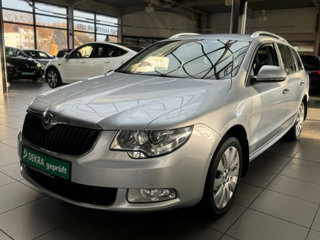 Skoda Superb Combi Elegance 2.0TDI Navi PDC Sitzmemory