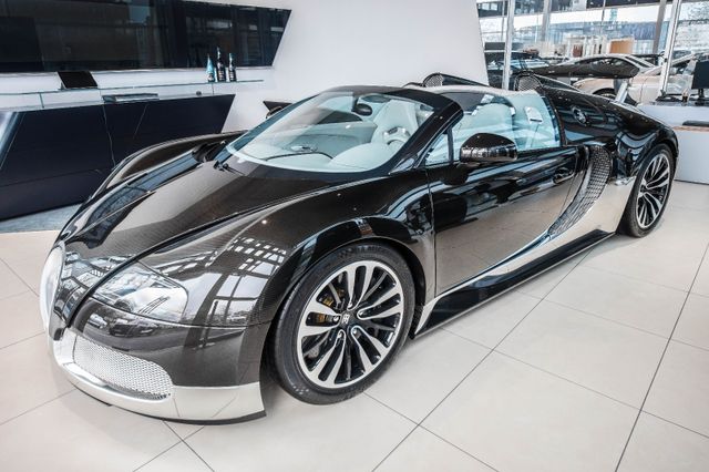 Bugatti Grand Sport Carbon // BUGATTI DÜSSELDORF