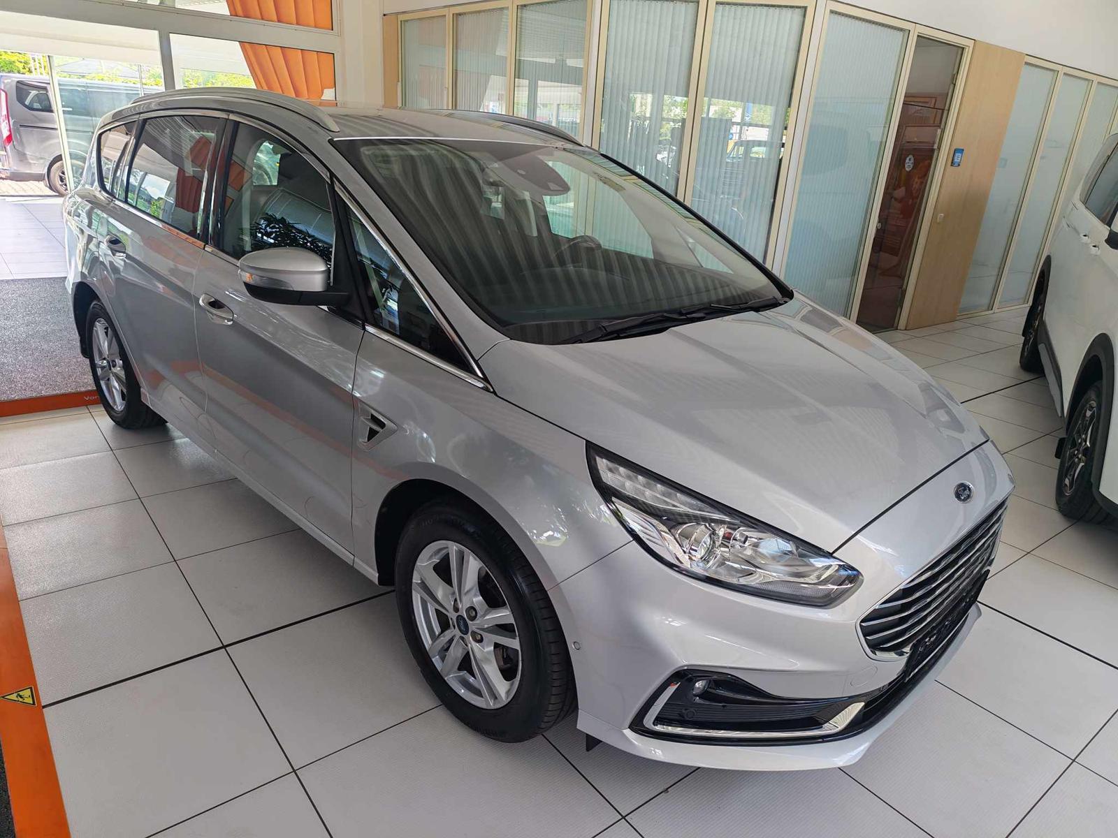 Ford S-MAX Hybrid Titanium 7-SiTZER AHK NAVI KAMERA P
