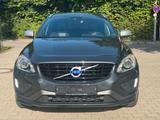 Volvo XC60 2.4 D5 AWD Aut. R Design Xenon AHK Navi - Volvo XC60: 2.4