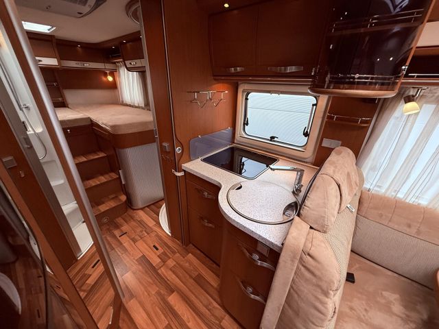 HYMER ERIBA HYMERCAR B-Klasse 678 NAVIKAMSATTVKLIMABACKOFENSOLA