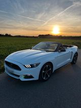 Ford Mustang 3.7 Cabrio V6 Sonder Modell - Ford Mustang: Cabrio, V6