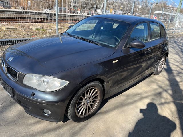 BMW 120 -