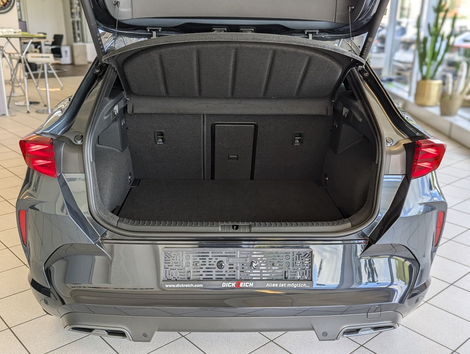 CUPRA Formentor 1.5 eTSI Dynamic / Edge-Paket ACC 18" - Image 16