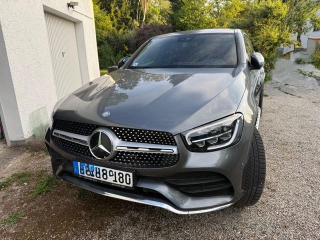MERCEDES-BENZ GLC 300 e 4MATIC Autom. - Burnmaster, Pano 