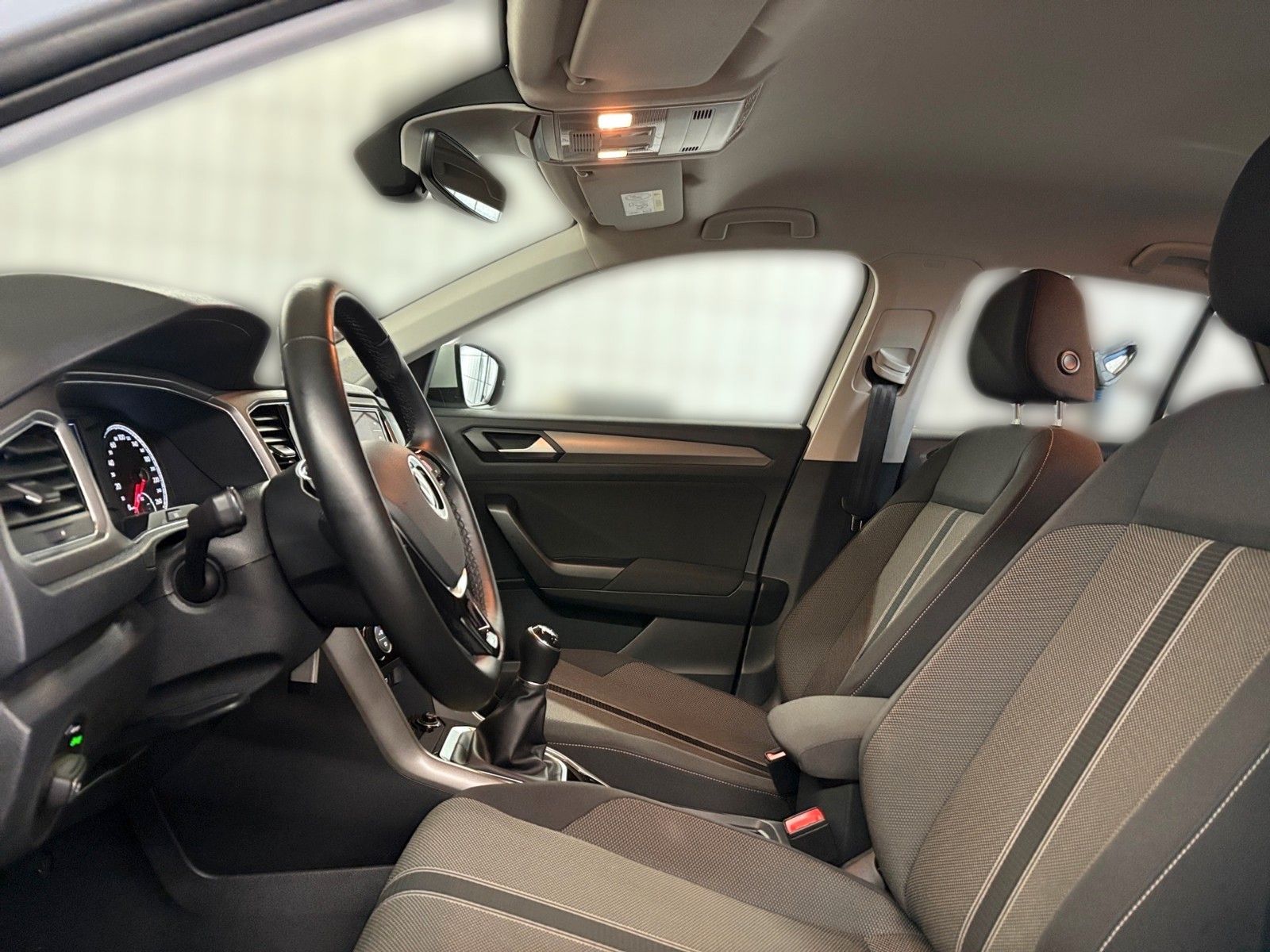 Fahrzeugabbildung Volkswagen T-Roc Style