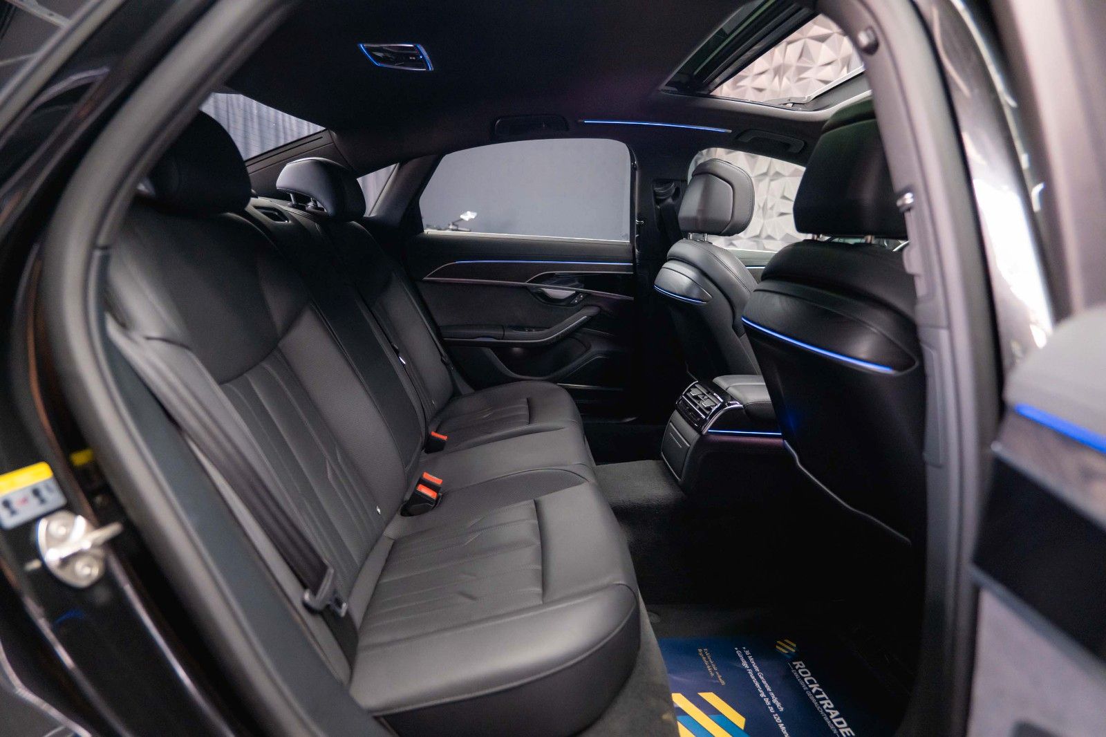 Fahrzeugabbildung Audi A8 60 TFSIe quattro S-Line *Dynamik*Pano*Massage