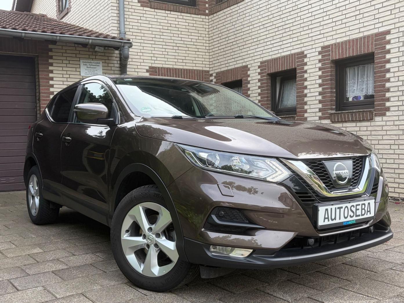 Nissan Qashqai Acenta*PDC V&H*Kamera*Navi*SZH*DAB