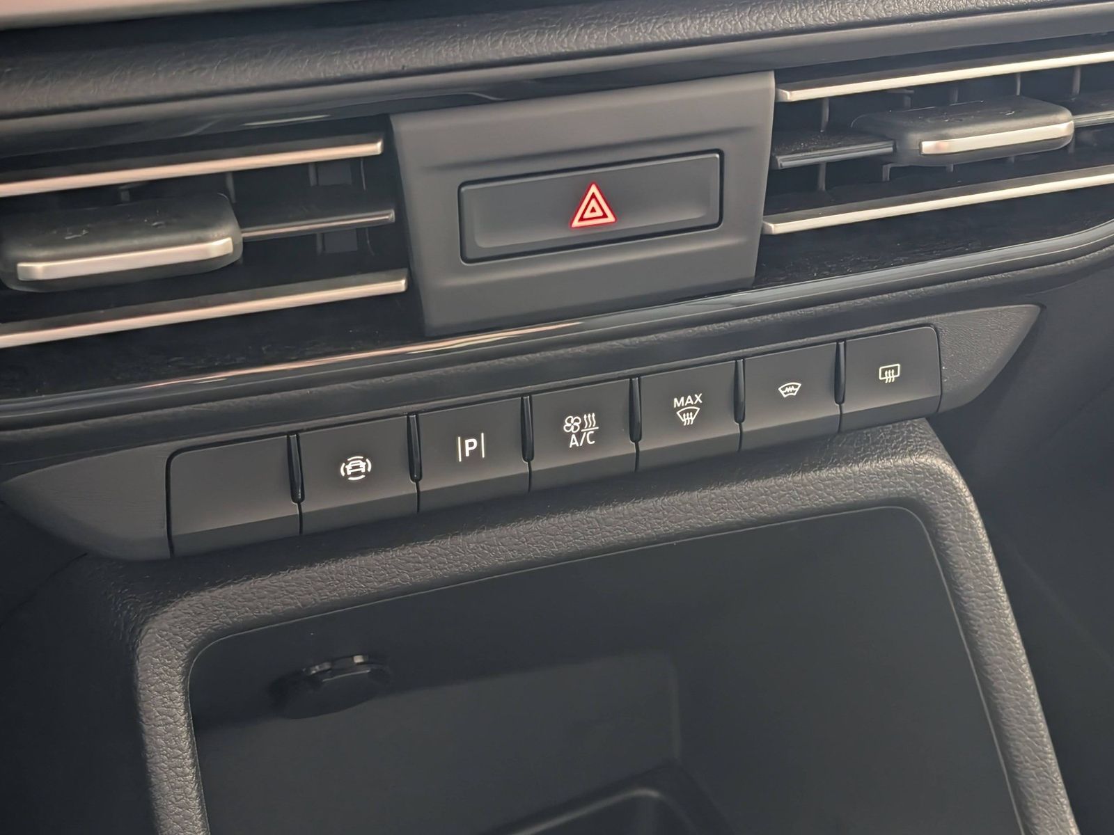 FORD Tourneo Connect Grand Limited 2.0l EcoBlue LED – Bild 18