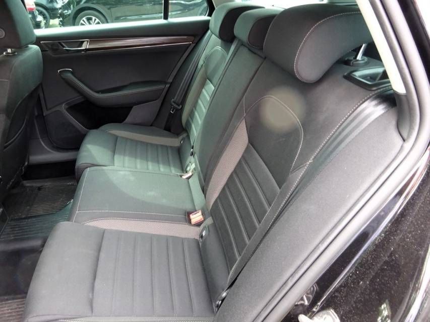 Fahrzeugabbildung SKODA Superb Combi 2,0 TDI 4*4 DSG Scout AHK