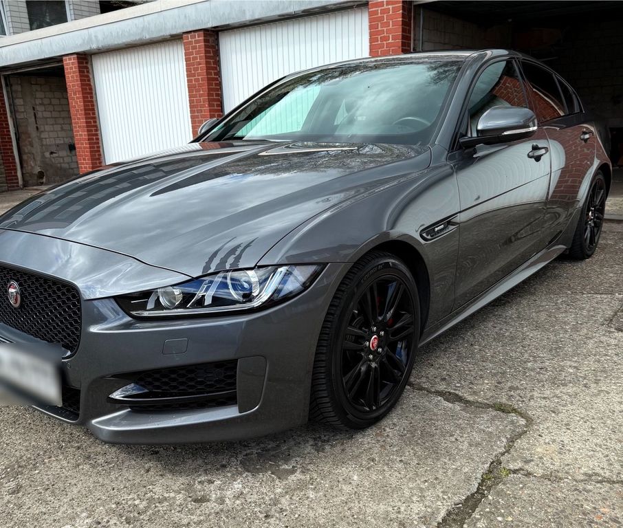 Image of Jaguar XE