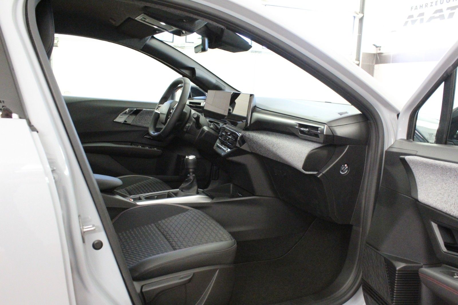 Fahrzeugabbildung Renault Clio TCe 115 Techno *Winter*Safety-Paket*