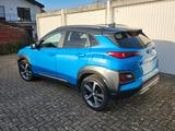 Hyundai KONA 1.6 T-GDI Premium DCT 2WD, HUD, Sitzlüftung - blaue Hyundai KONA
