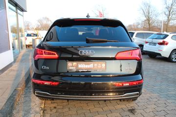 Fahrzeugabbildung Audi Q5 2.0 TFSI Quattro 2x S Line Matrix Pano 20"