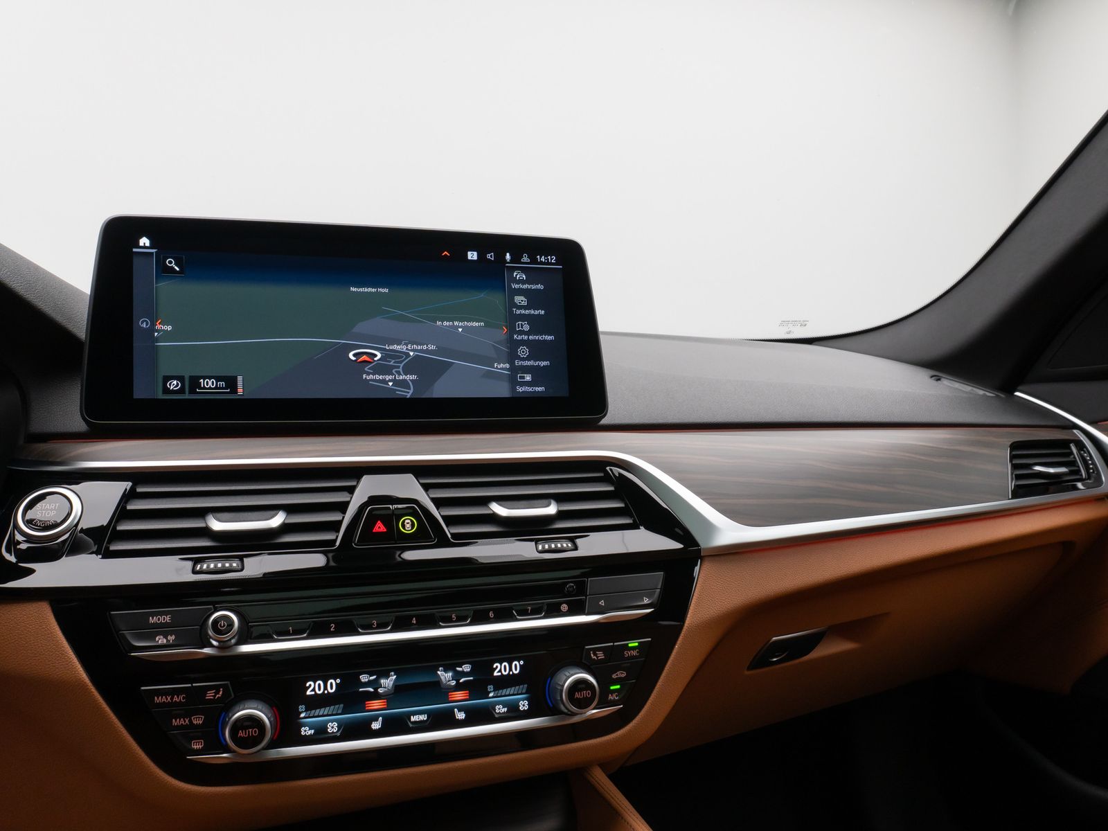 Fahrzeugabbildung BMW 530d M Sport Panorama 360°Laser HUD HiFi SoftCL