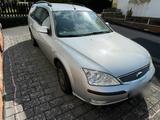 Ford Mondeo - Ford Mondeo aus 2005: Kombi