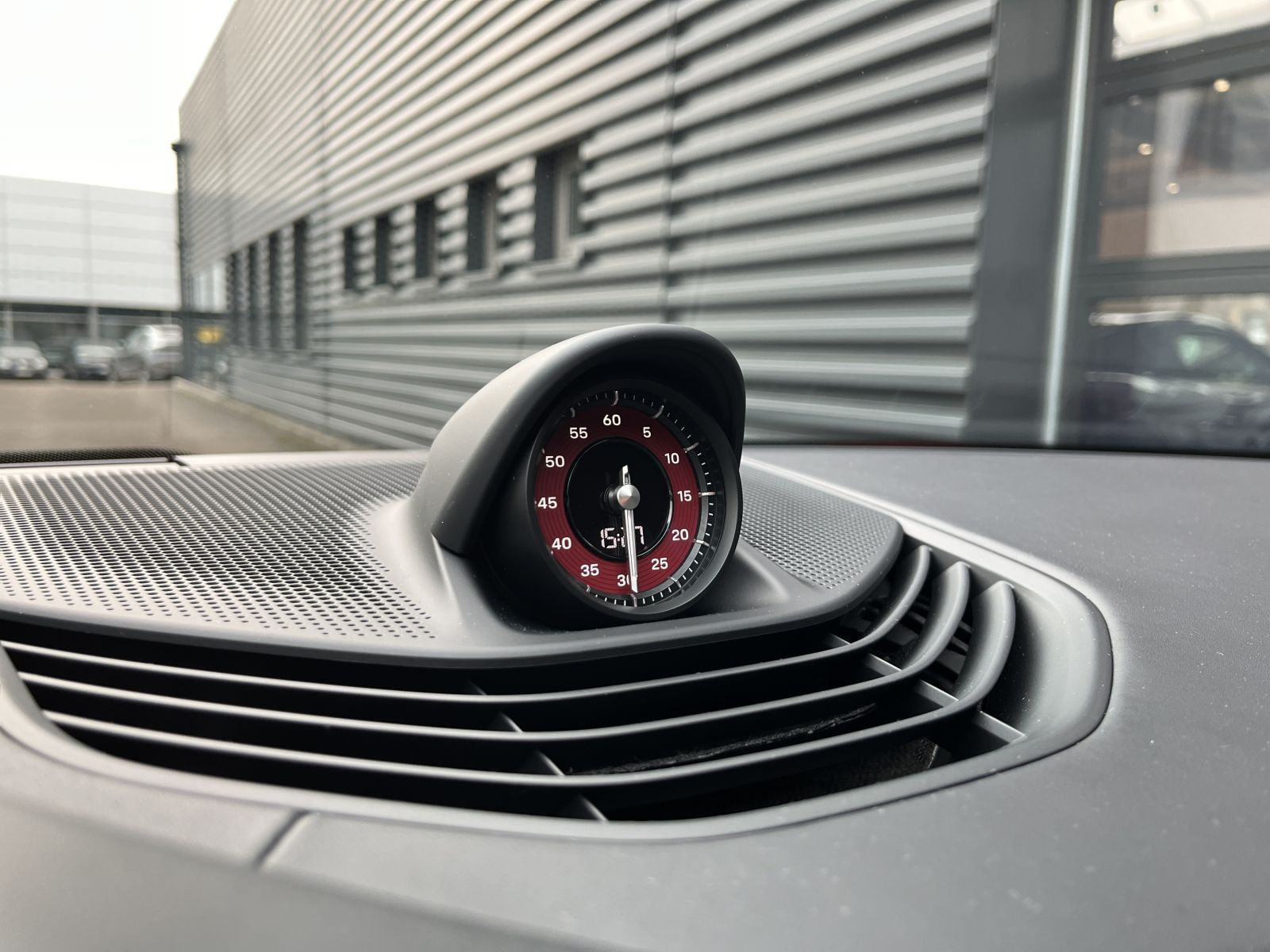 Porsche Taycan - Bild 24