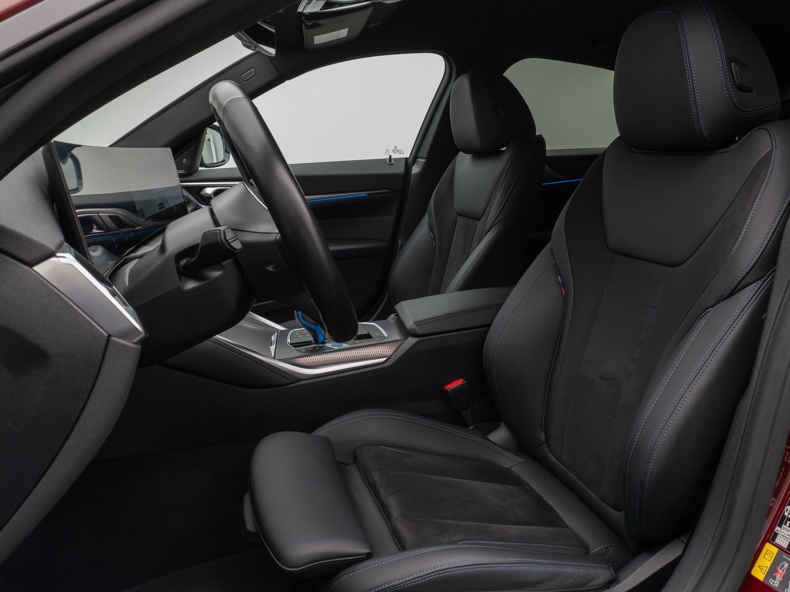 Fahrzeugabbildung BMW i4 eD40 M Sport 360°DAB H/K Komfort Alarm 19Zoll