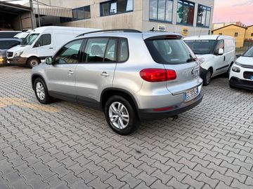 Volkswagen Tiguan - 6