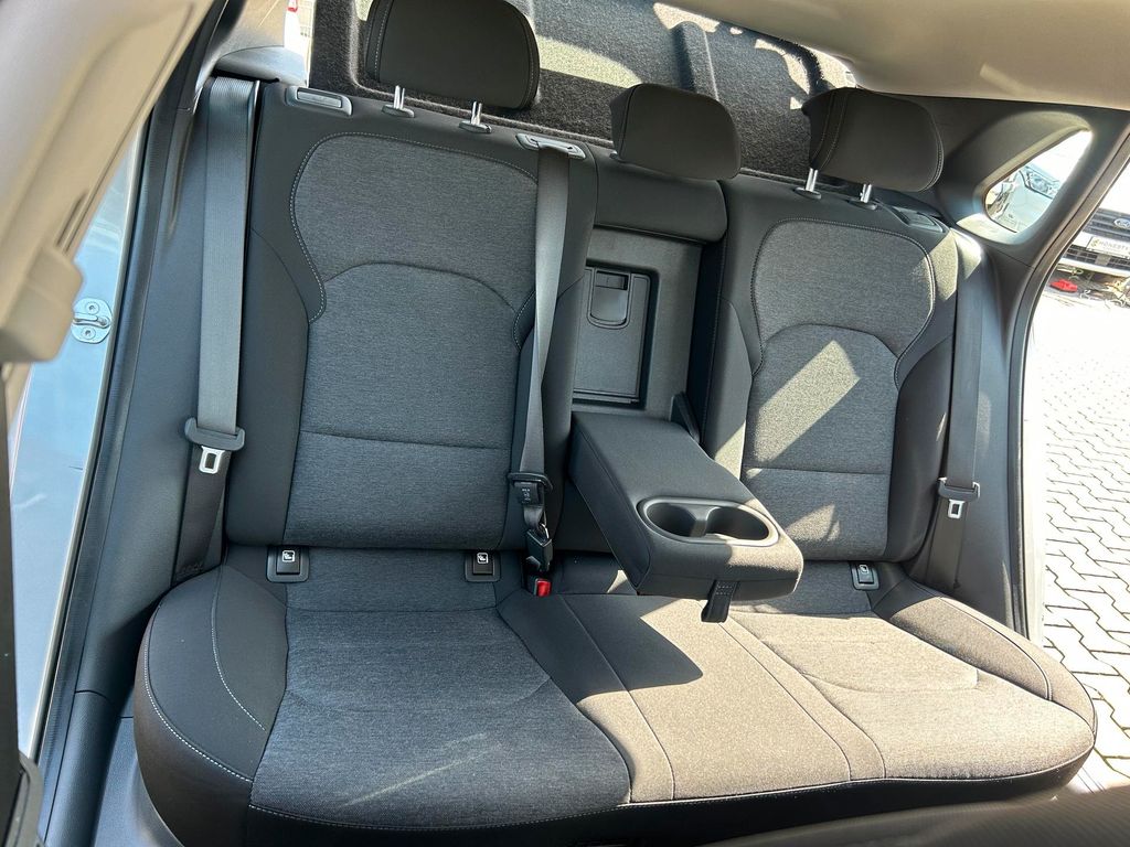 Car Image 23