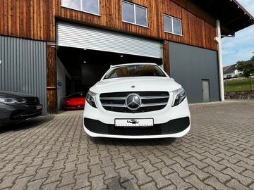 ad photo