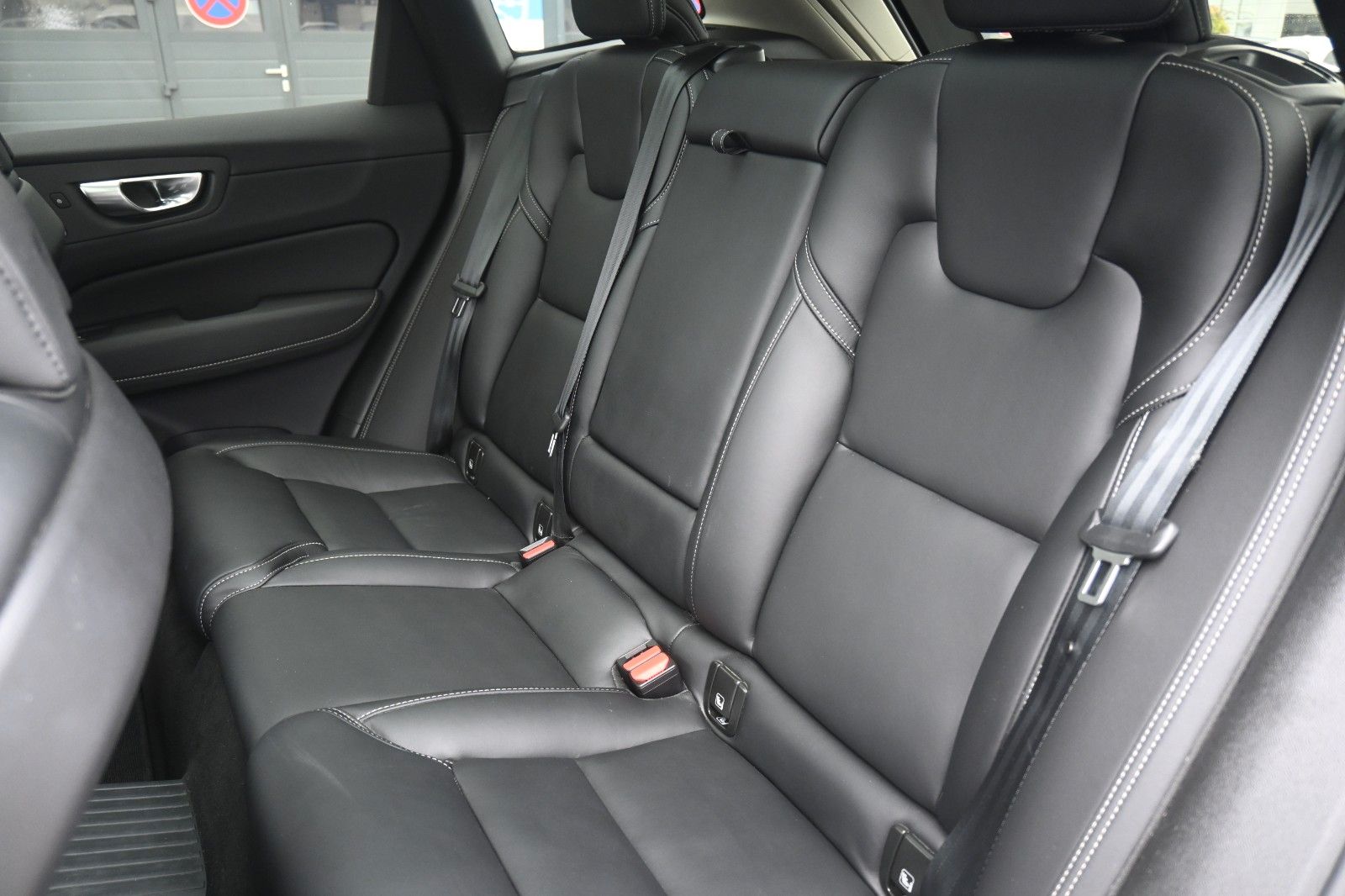 Fahrzeugabbildung Volvo XC60 T8 Ultimate Bright RC Plug-In B&W*LUFT*360°