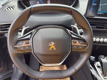 Peugeot 5008 Allure Pack 1.5 BlueHDi 130 Kam.+KeyLess+LM