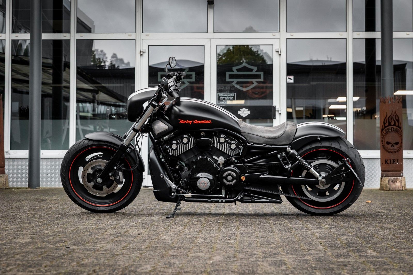 Fahrzeugabbildung Harley-Davidson VRSCDX Night Rod Special - Penzl-Heckumbau