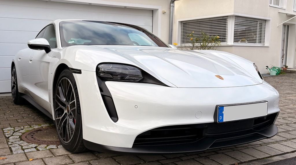 Porsche Taycan