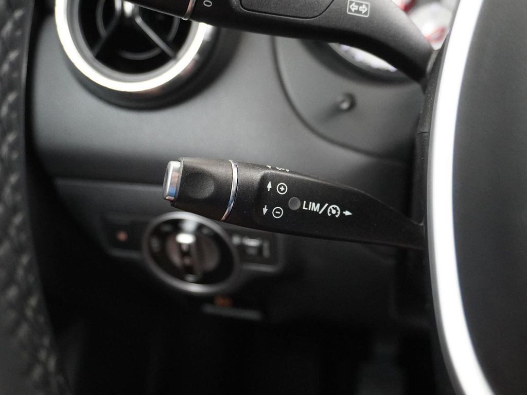 Mercedes-Benz CLA 180 CDI Ambition navi