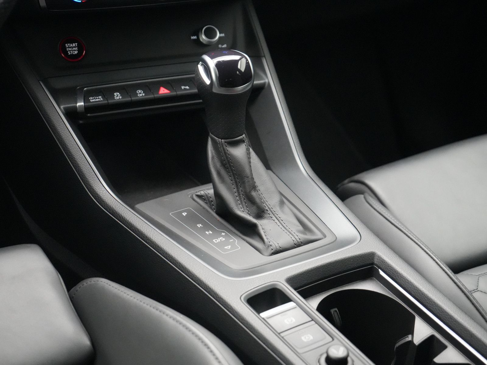 Audi RSQ3 - Bild 14