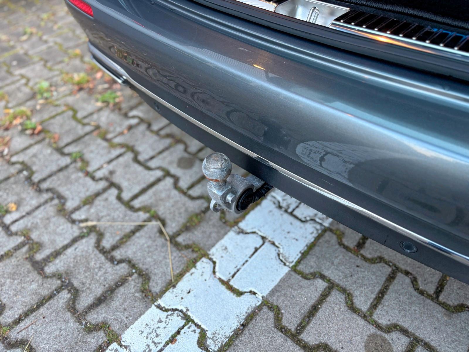Mercedes-Benz E 220 d 4MATIC T Aut.  AHK MBUX P.ASS LED 360°