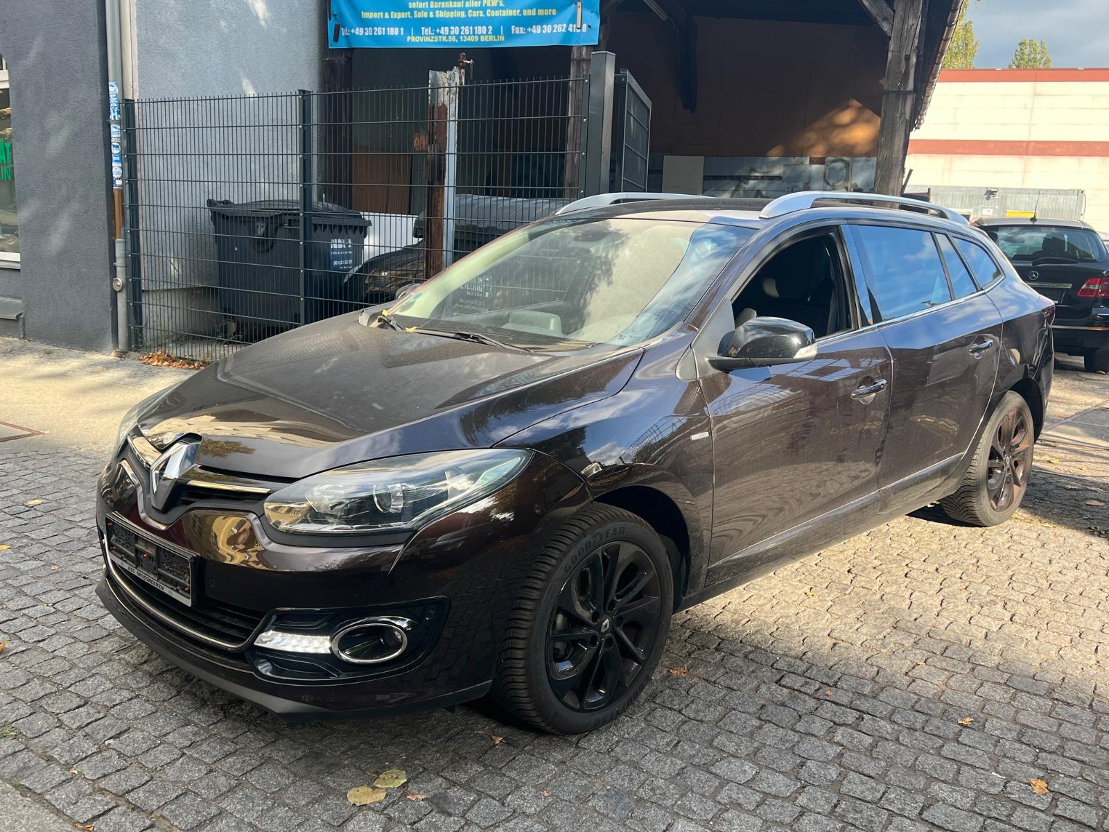 Renault Megane 2015 — rear view