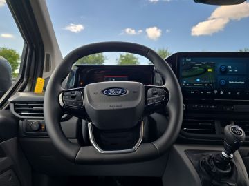 Bild 14 Ford Tourneo Custom 320 L1 Trend FWD 2.0 Navi LED App