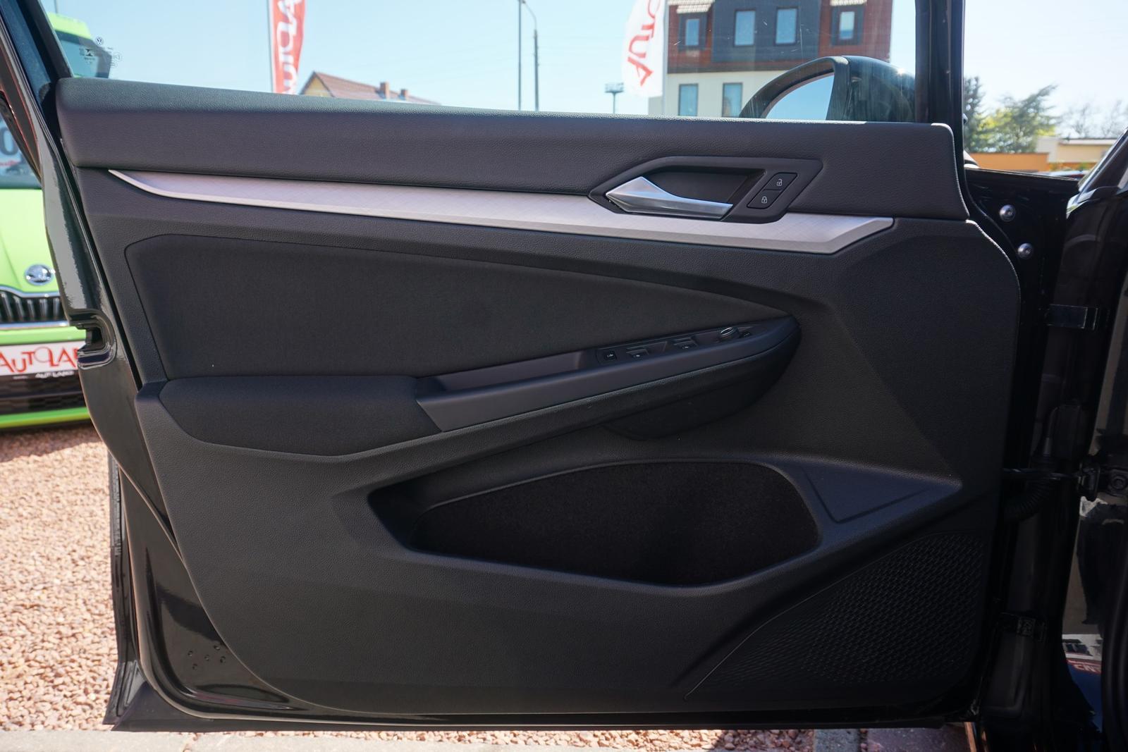 Volkswagen Golf VIII 1.5 eTSI DSG LED Navi ACC DAB Kamera, миниатюра 30